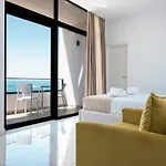 Wait 'n Sea فندق هيماري