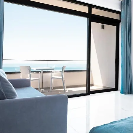 Hotel Wait 'n Sea 4*