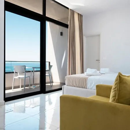 Wait 'n Sea Hotel Himare