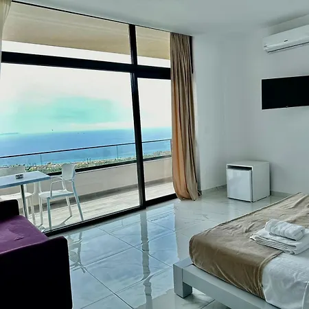 Otel Wait 'n Sea