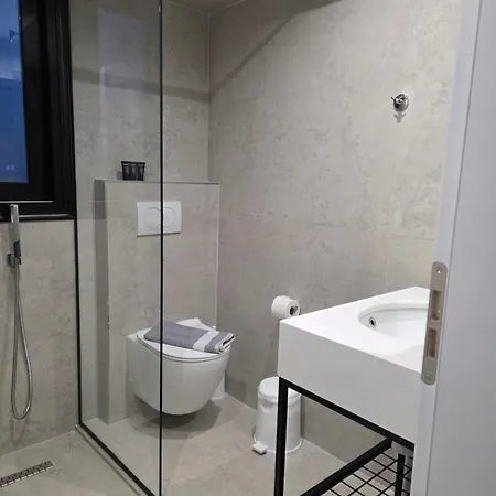 Wait 'n Sea 4* Himara