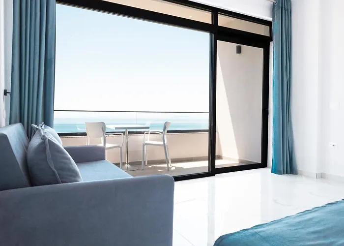 Hotel Wait 'n Sea 4*