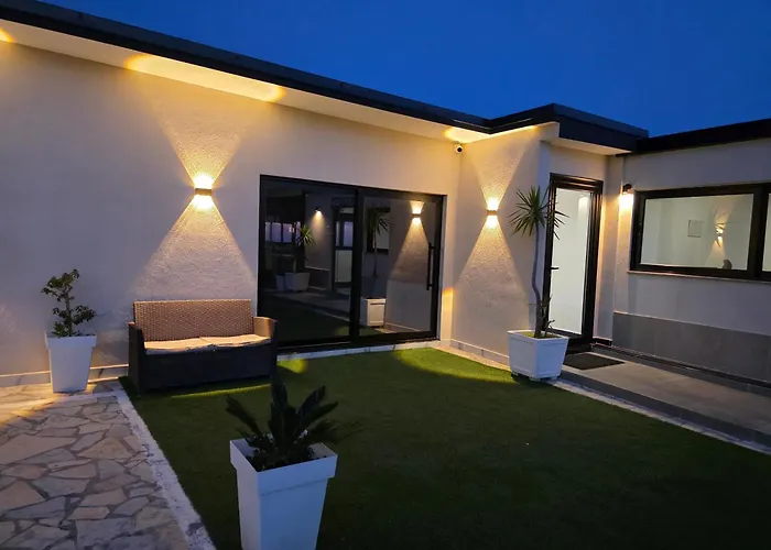 Wait 'n Sea Hotel Himare