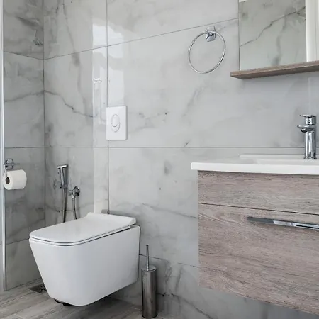 Hotel Wait 'n Sea Himare