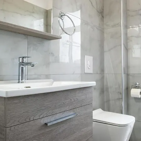 Hotel Wait 'n Sea 4*