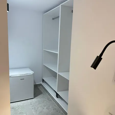 Hotel Wait 'n Sea Himarë