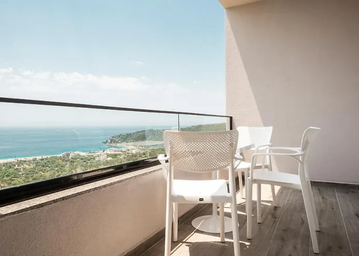 Wait 'n Sea 4* Himare