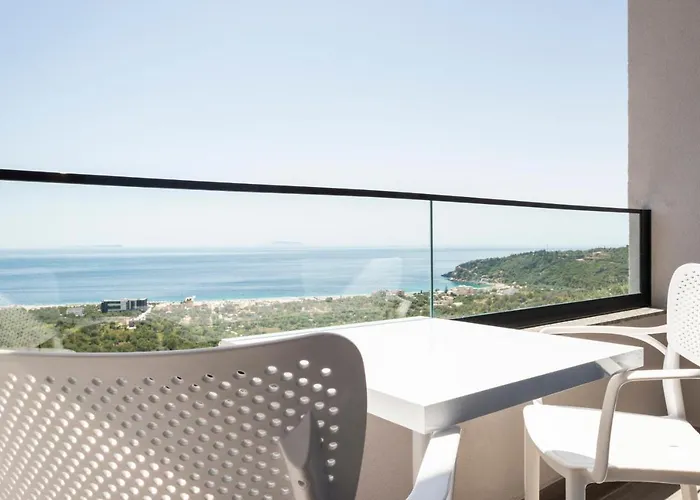 Hotel Wait 'n Sea Himare